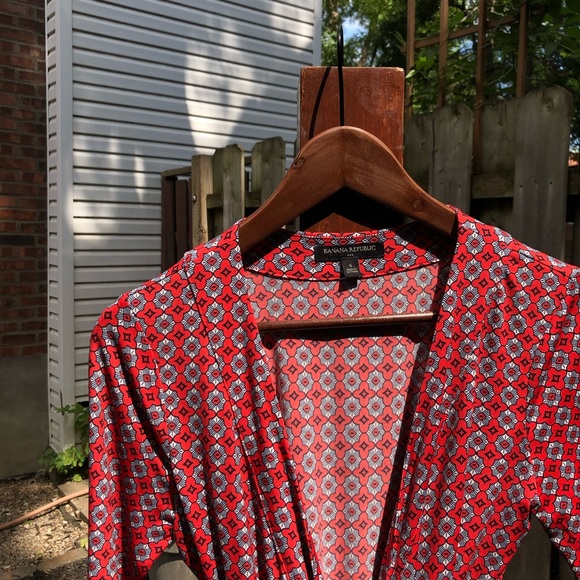 ‘Banana Republic’ Orange Printed Wrap Dress - Picture 2 of 3